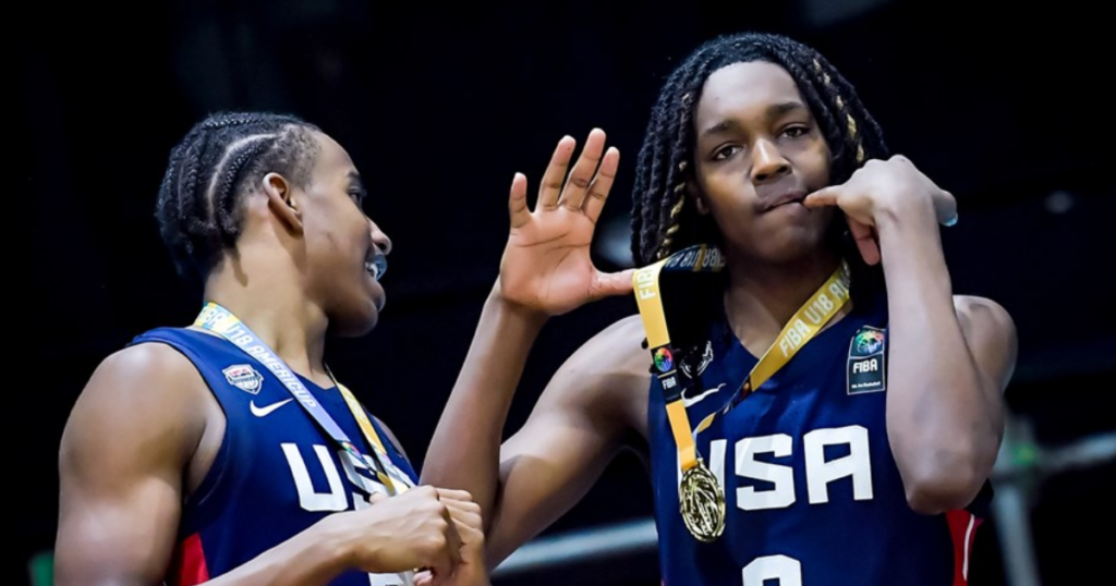 Kentucky native Jasper Johnson celebrates winning a gold medal at the FIBA U18 AmeriCup - FIBA Basketball