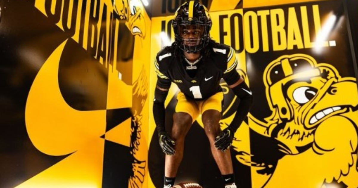 CJ Bell makes college decision