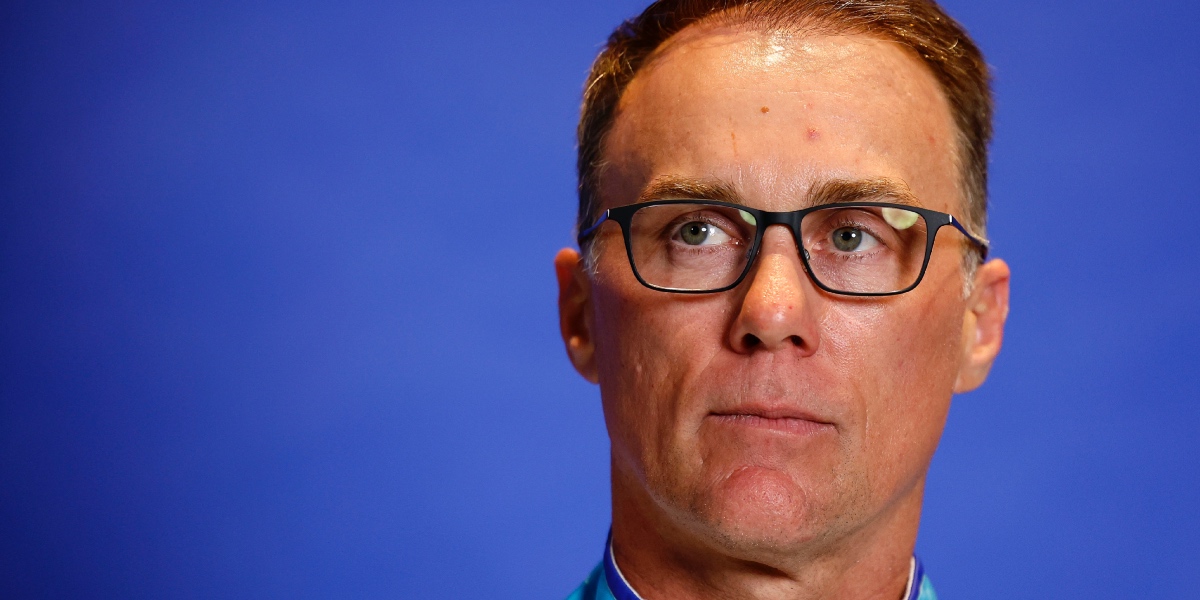 Kevin Harvick: 'Mike Joy should call the last lap of every race'