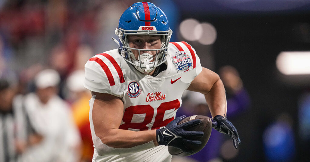 Ole Miss TE Caden Prieskorn