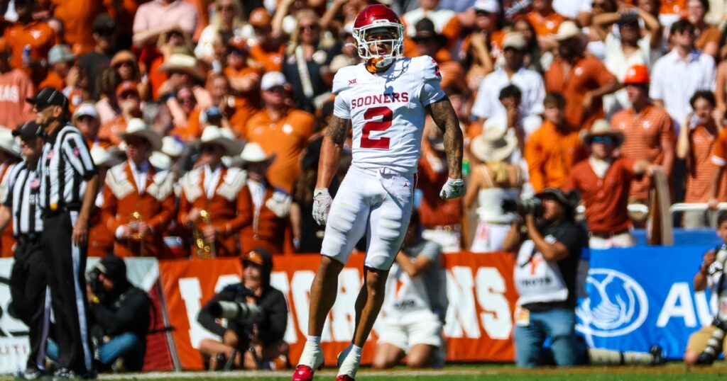 oklahoma-sooners-safety-billy-bowman-texas-horns-down-gesture-not-part-game-soft