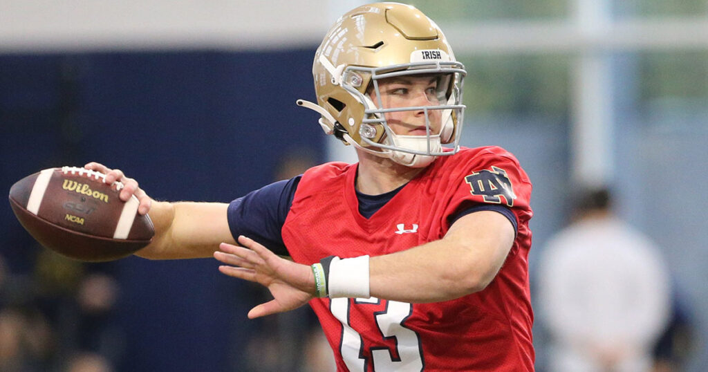 Notre Dame QB Riley Leonard