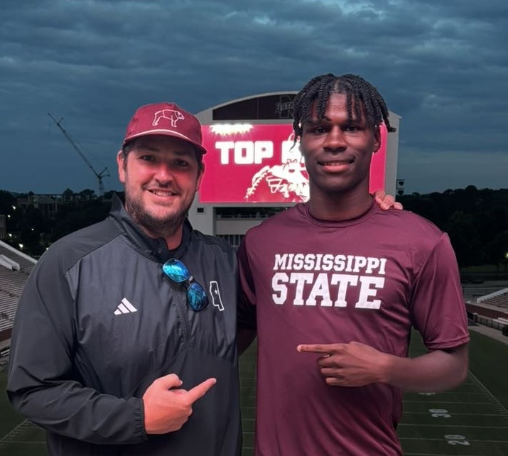 Tuesday's Dawg Biscuits: Updates on 2026 prospects TJ White, Zayion Cotton and the transfer portal