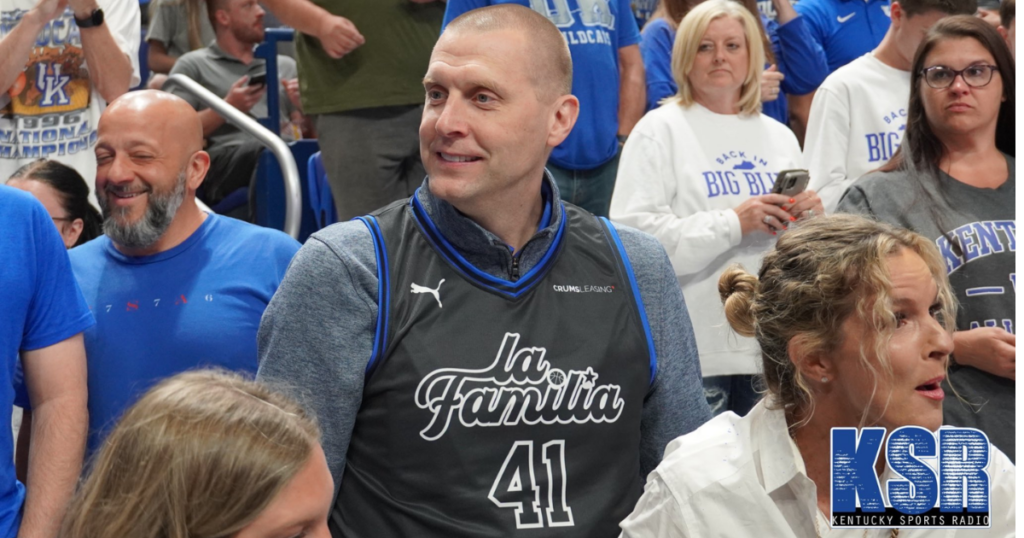 Mark Pope in a La Familia jersey at Rupp Arena, via Daniel Hager | Kentucky Sports Radio