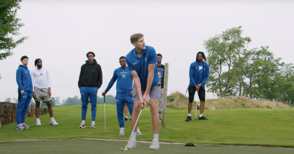 Kentucky MBB takes a trip to the golf course