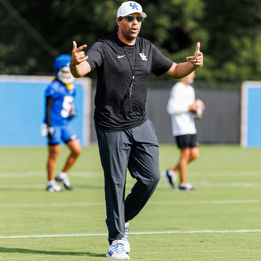 Bush Hamdan at Kentucky football practice