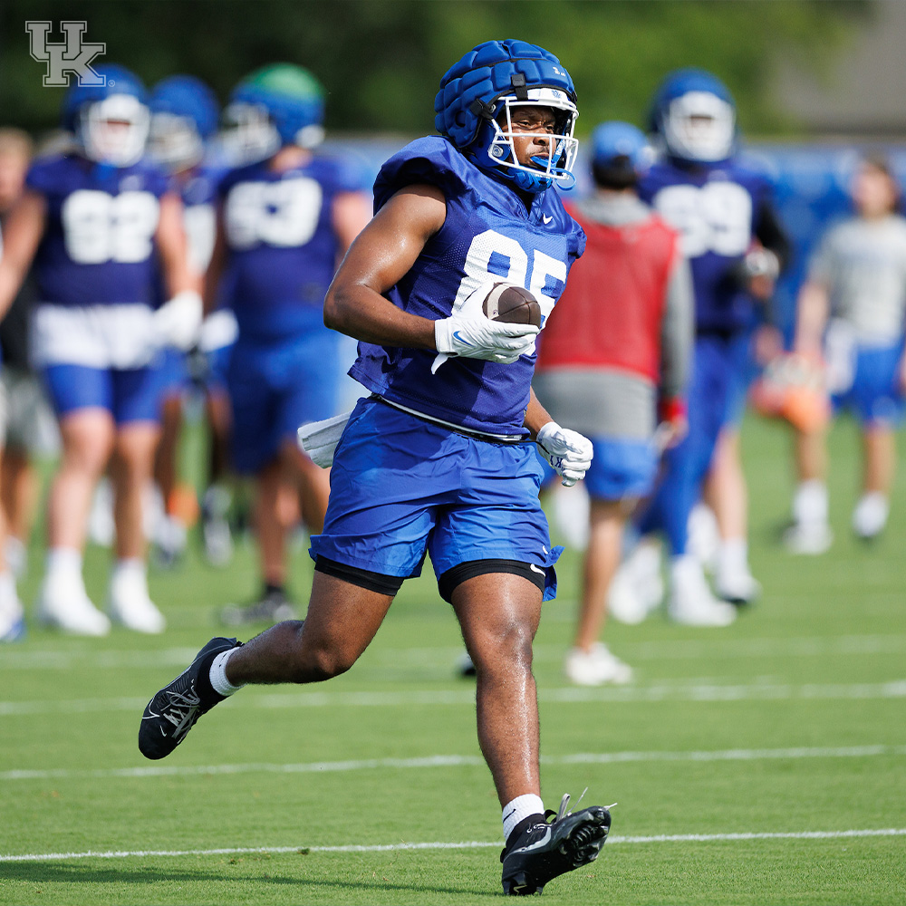 Jordan Dingle at Kentucky football practice