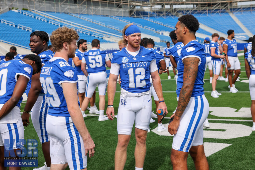 Kentucky quarterback Brock Vandagriff talks to teammates - Mont Dawson, Kentucky Sports Radio