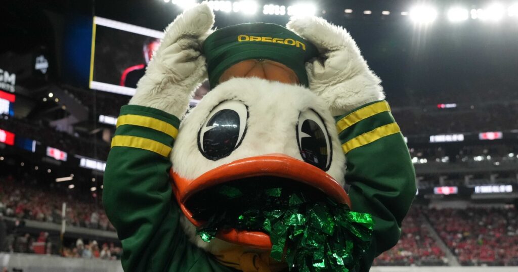 oregon-ducks-mascot-attempts-to-get-into-illinois-northwestern-football-stadiums