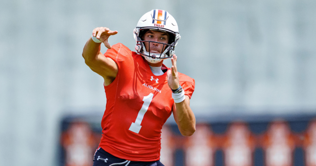 Payton Thorne (Photo by Auburn Athletics)