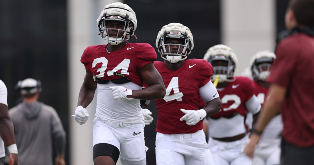 Alabama LBs Que Robinson and Qua Russaw