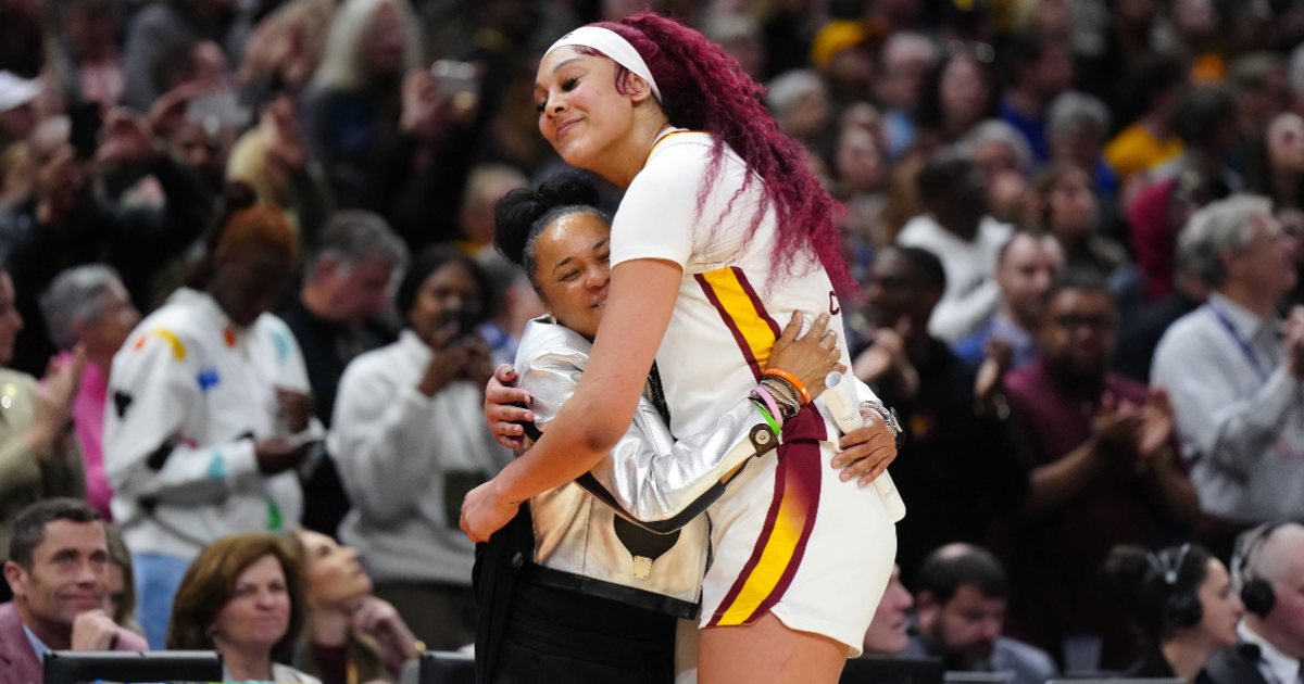 Dawn Staley and Kamilla Cardoso bet on the women’s soccer gold medal game between the USA and Brazil