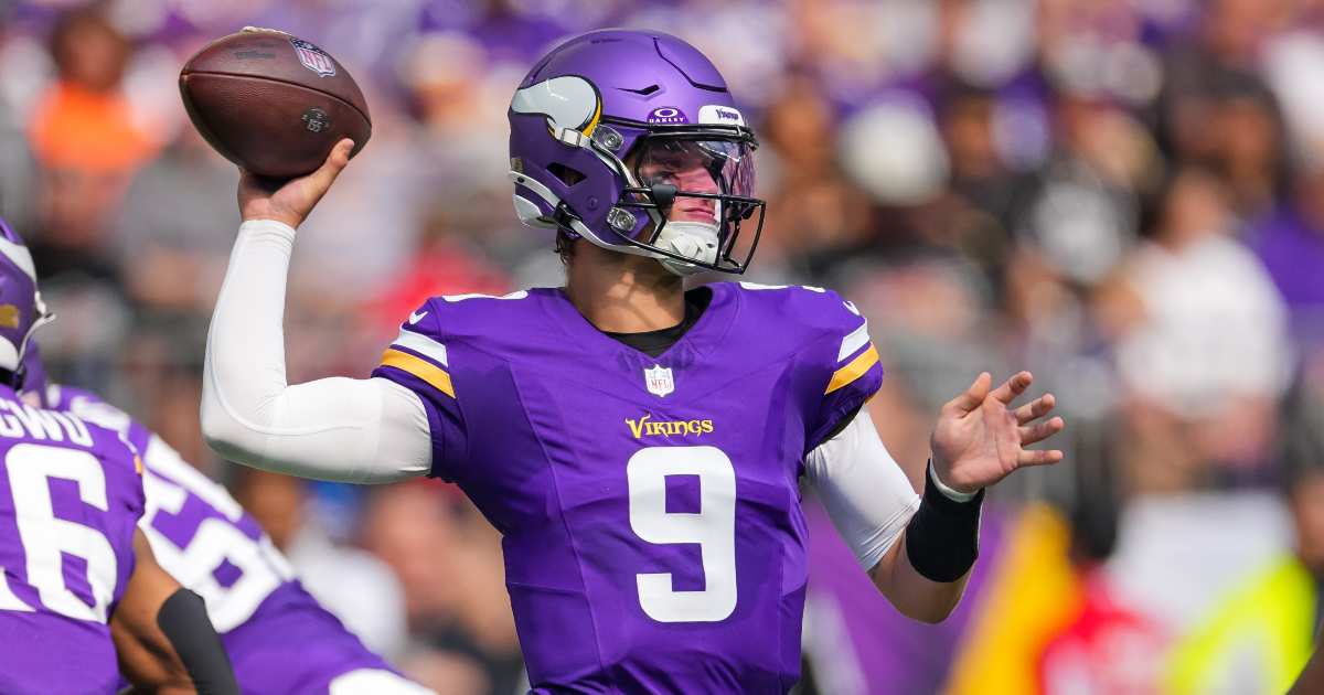 JJ McCarthy puts up impressive numbers in NFL debut with Vikings