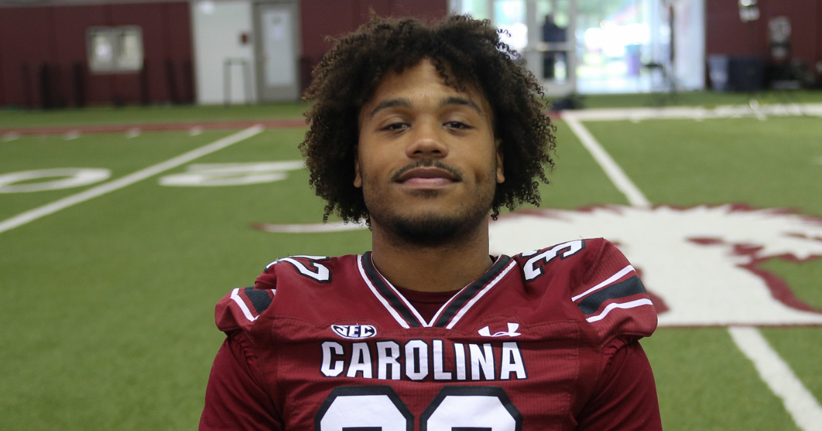 Shane Beamer awards scholarships to two South Carolina walk-ons