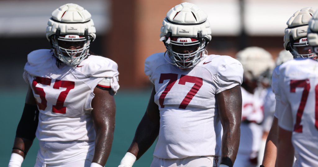 Alabama OL Elijah Pritchett and Jaeden Roberts