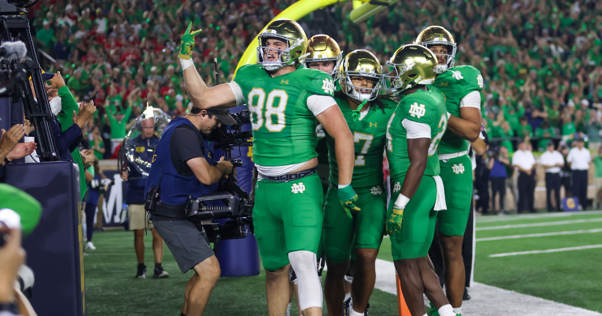 When will Notre Dame football jerseys wear green jerseys in 2024?