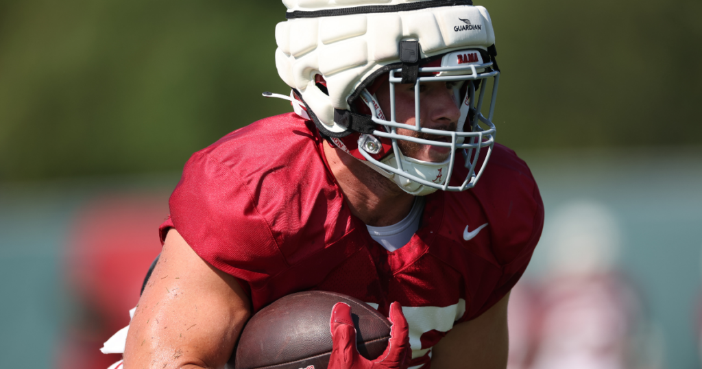 Alabama TE Robbie Ouzts