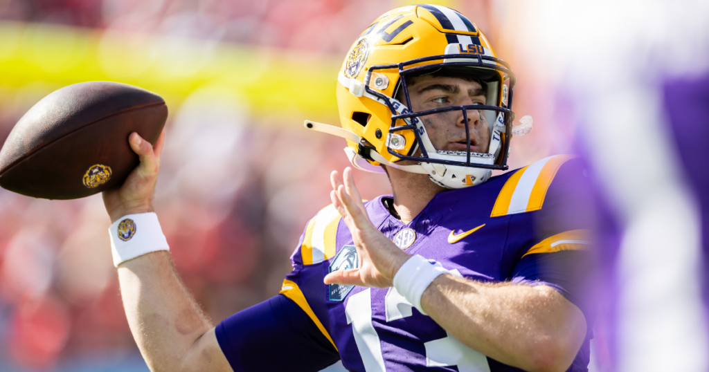 LSU Tigers quarterback Garrett Nussmeier