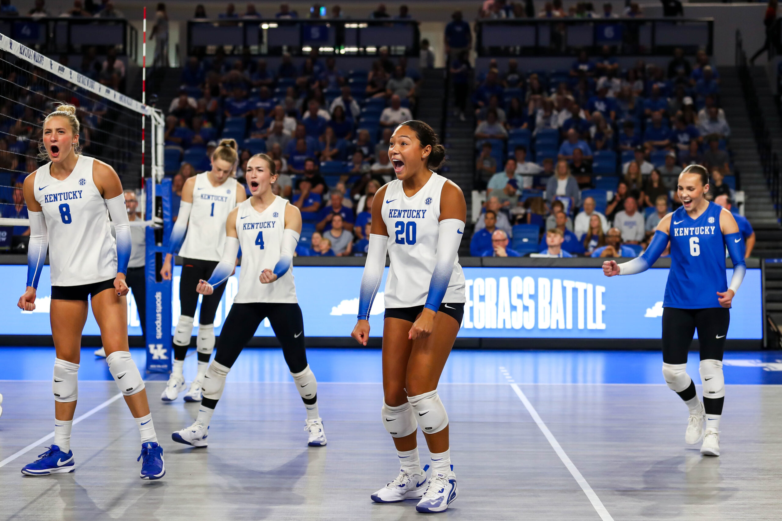 No. 9 Kentucky Volleyball Downs NKU in Straight Sets in Home Opener Inside NewlyRemodeled