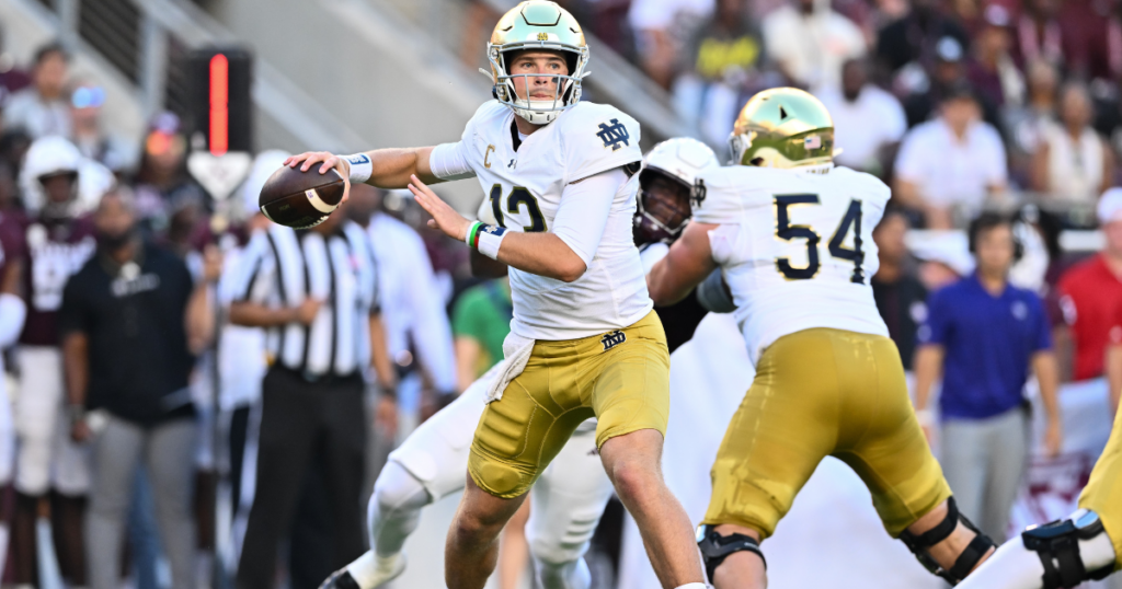 Notre Dame QB Riley Leonard