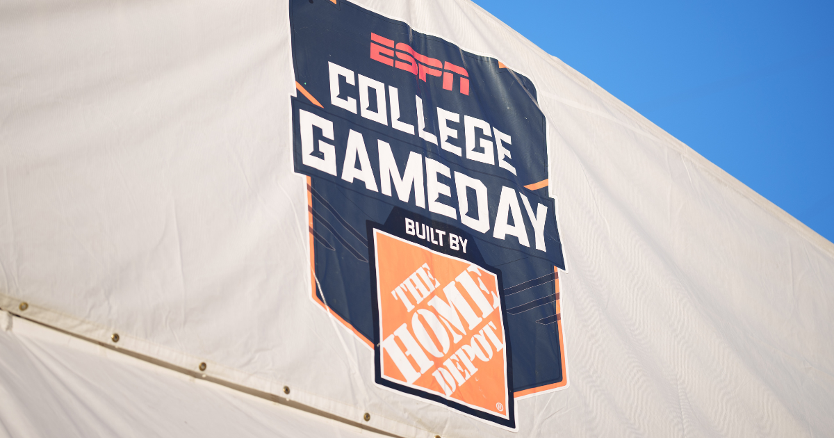 ESPN College GameDay Announces Kaitlin Olson As Celebrity Guest Picker ...