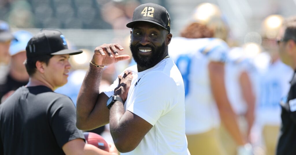 DeShaun Foster, UCLA