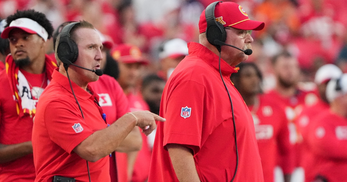 Former NFL ref Terry McAulay calls out controversial Chiefs timeout ...