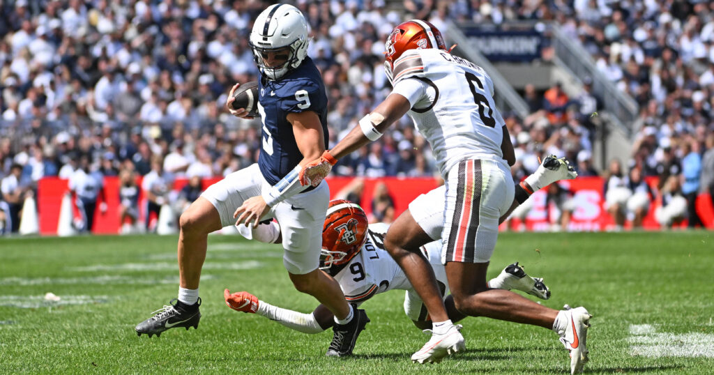 Quarterback Beau Pribula