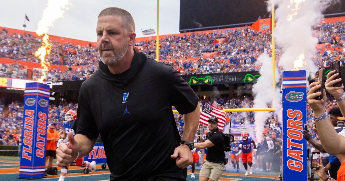 Billy Napier criticizes the defense during halftime of the Texas A&M game