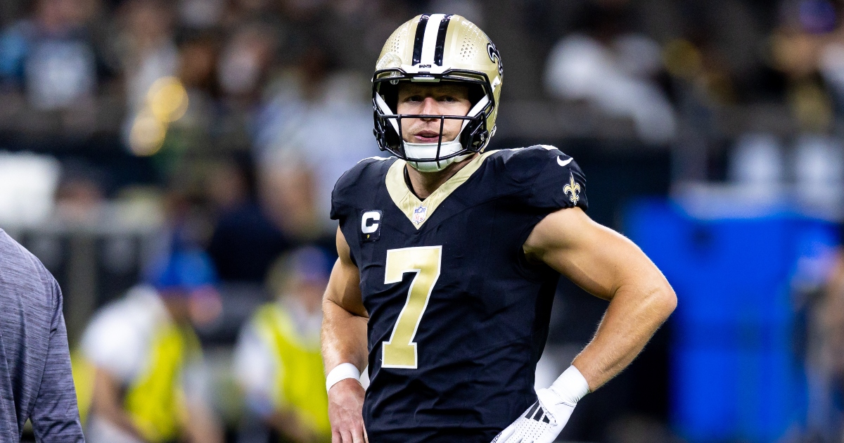 Taysom Hill Injury Update: Saints Tight End Hospitalized After Chest ...