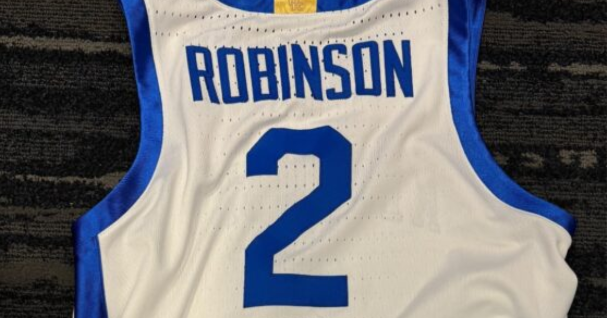 LOOK: MBB/WBB players rock Kentucky jerseys for Picture Day