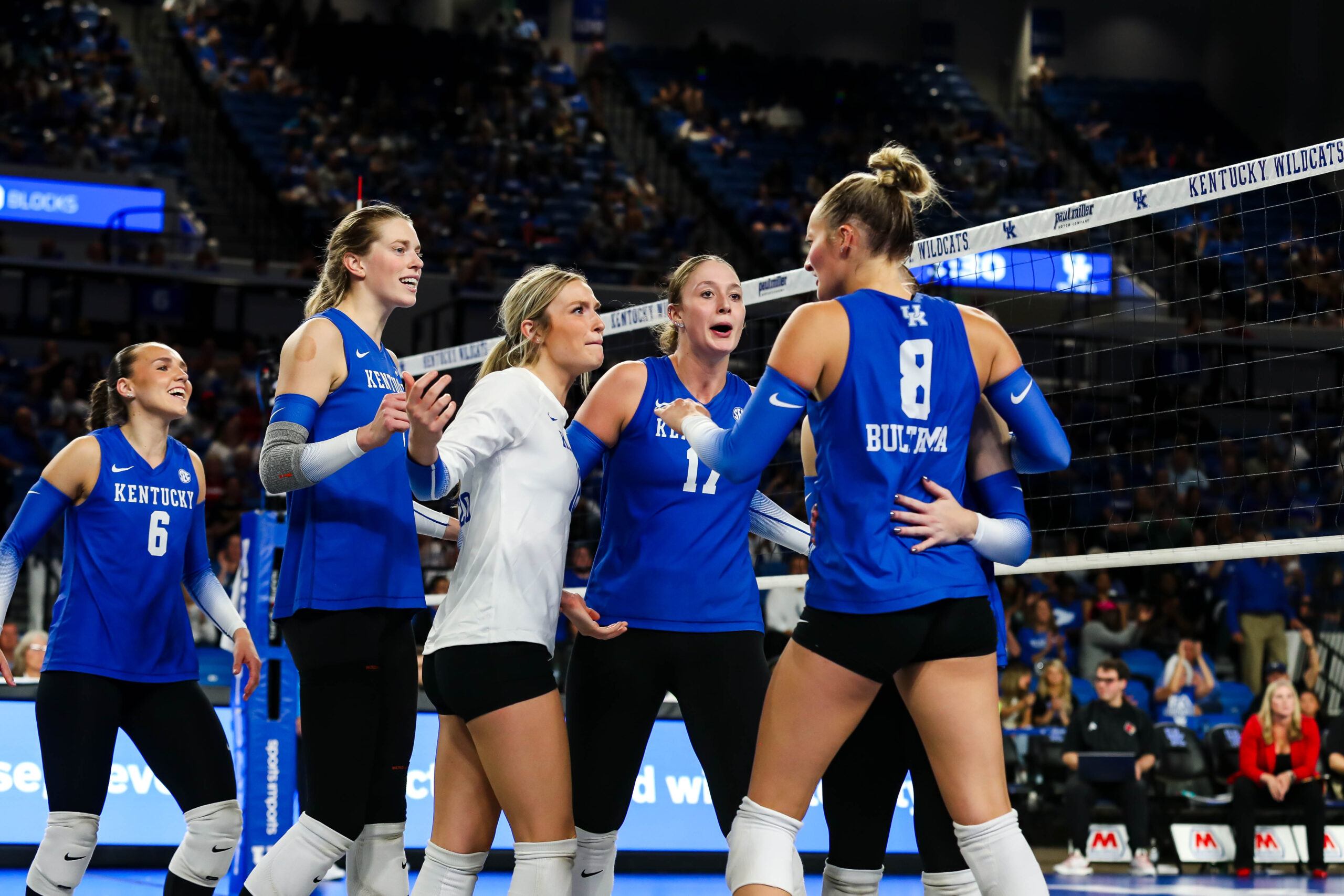 No. 4 Louisville defeats No. 11 Kentucky in four games in the annual Bluegrass Battle