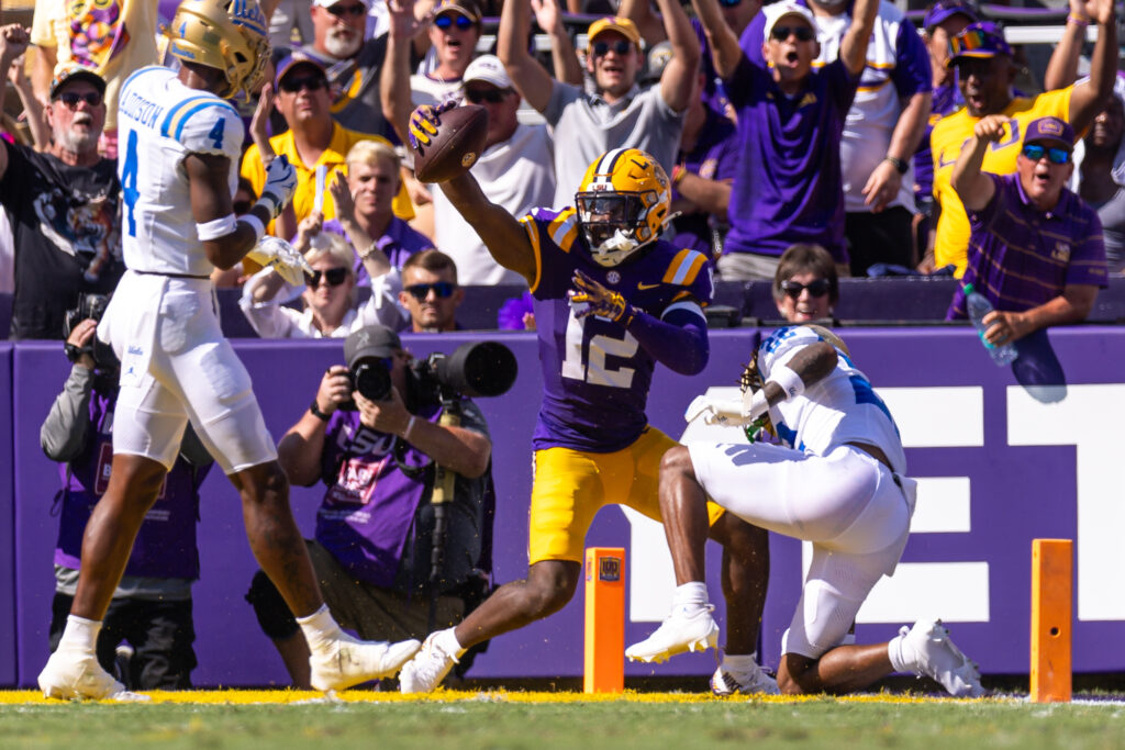 LSU WR Kyle Parker hauls in his first career TD catch (Photo: © Stephen Lew-Imagn Images)