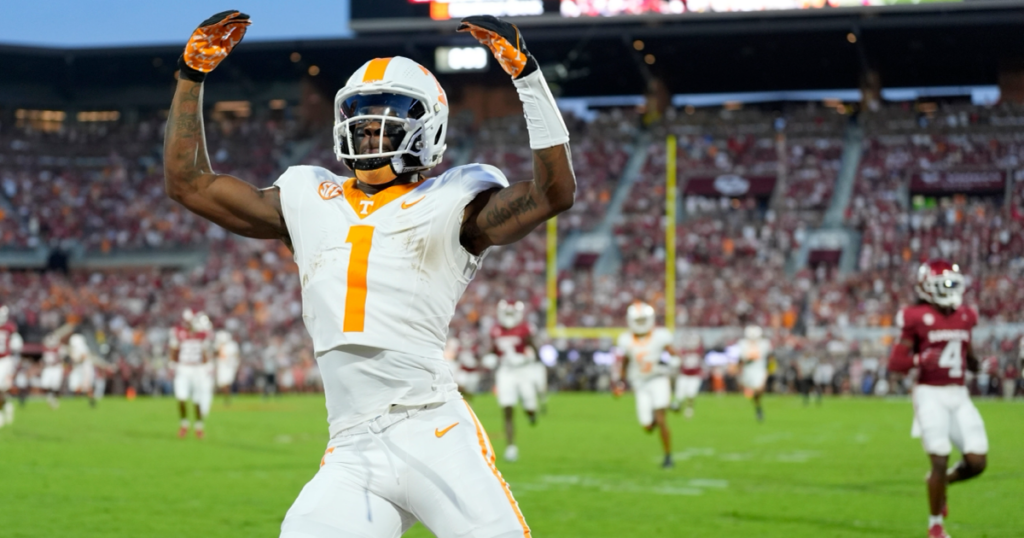 Tennessee wide receiver Dont'e Thornton. Credit: BRYAN TERRY/THE OKLAHOMAN / USA TODAY NETWORK via Imagn Images