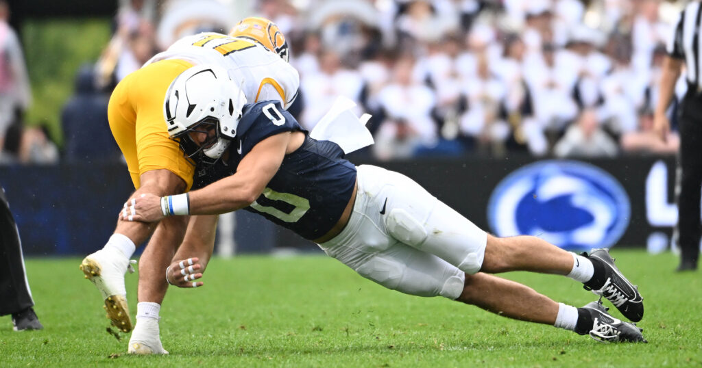 Penn State linebacker Dominic DeLuca