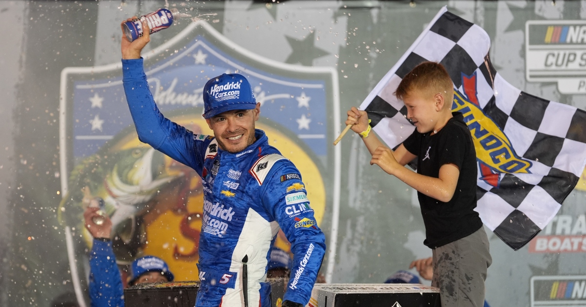 Kevin Harvick weighs in on Kyle Larson’s son Owen joining him in car for Bristol celebration