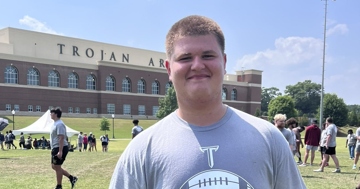 Three-star OL Benjamin Corhei flips to Louisville on signing day