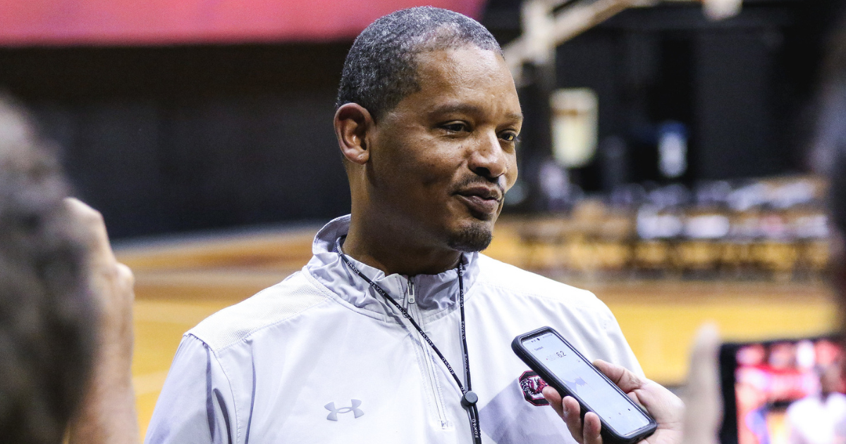 Lamont Paris gives injury report as South Carolina begins first week of practice