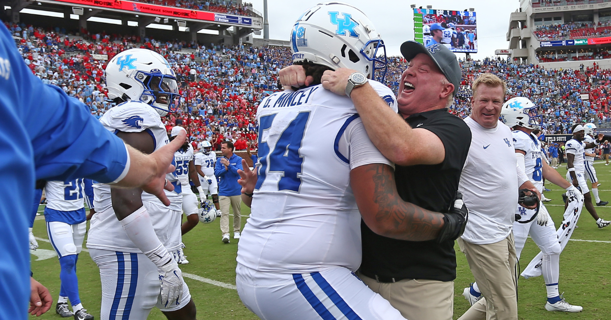 Kentucky secures historic road win by playing Mark Stoops football