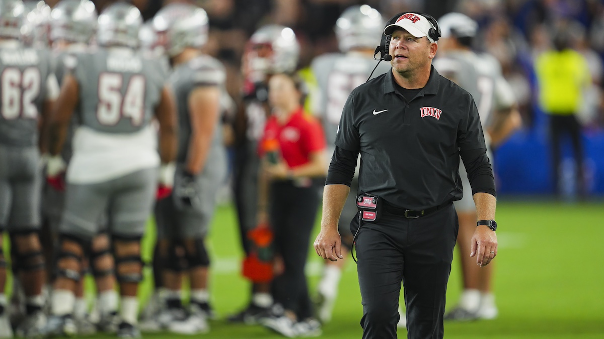 UNLV head coach Barry Odom reads statement on Matthew Sluka's departure, no controversy