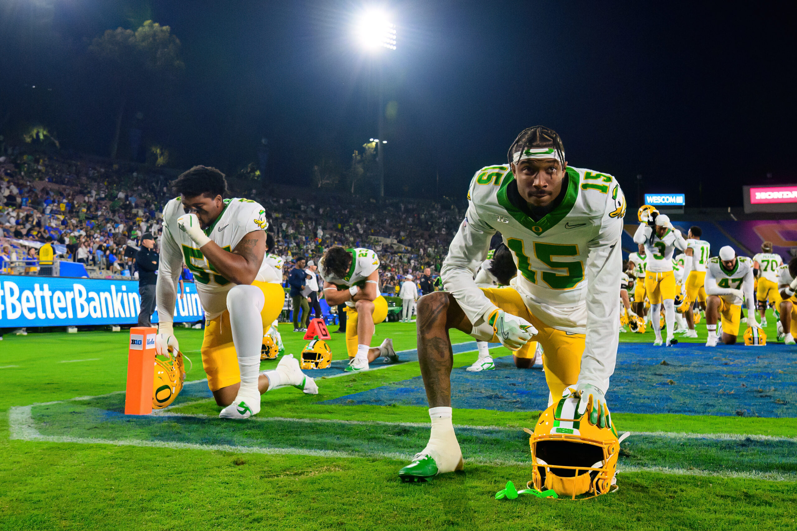 Photo Gallery: Oregon vs UCLA - On3