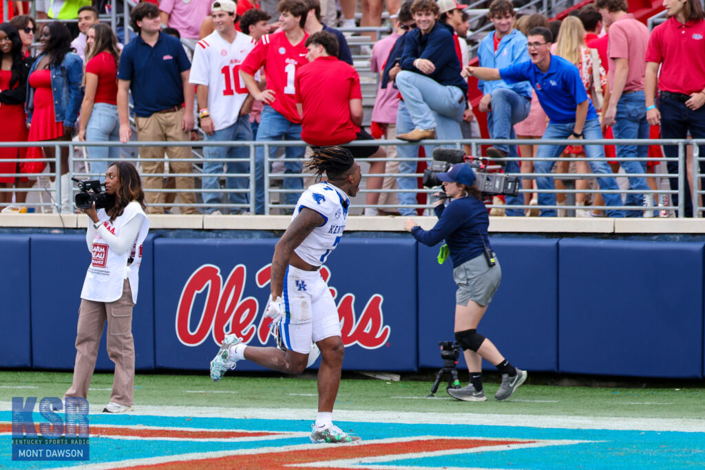 Kentucky wide receiver Barion Brown taunts Ole Miss fans as he runs off the field - Mont Dawson, Kentucky Sports Radio