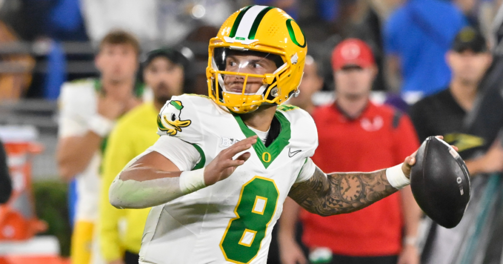 Oregon Head Coach Dan Lanning Praises Dillon Gabriel Progress Accuracy Offense