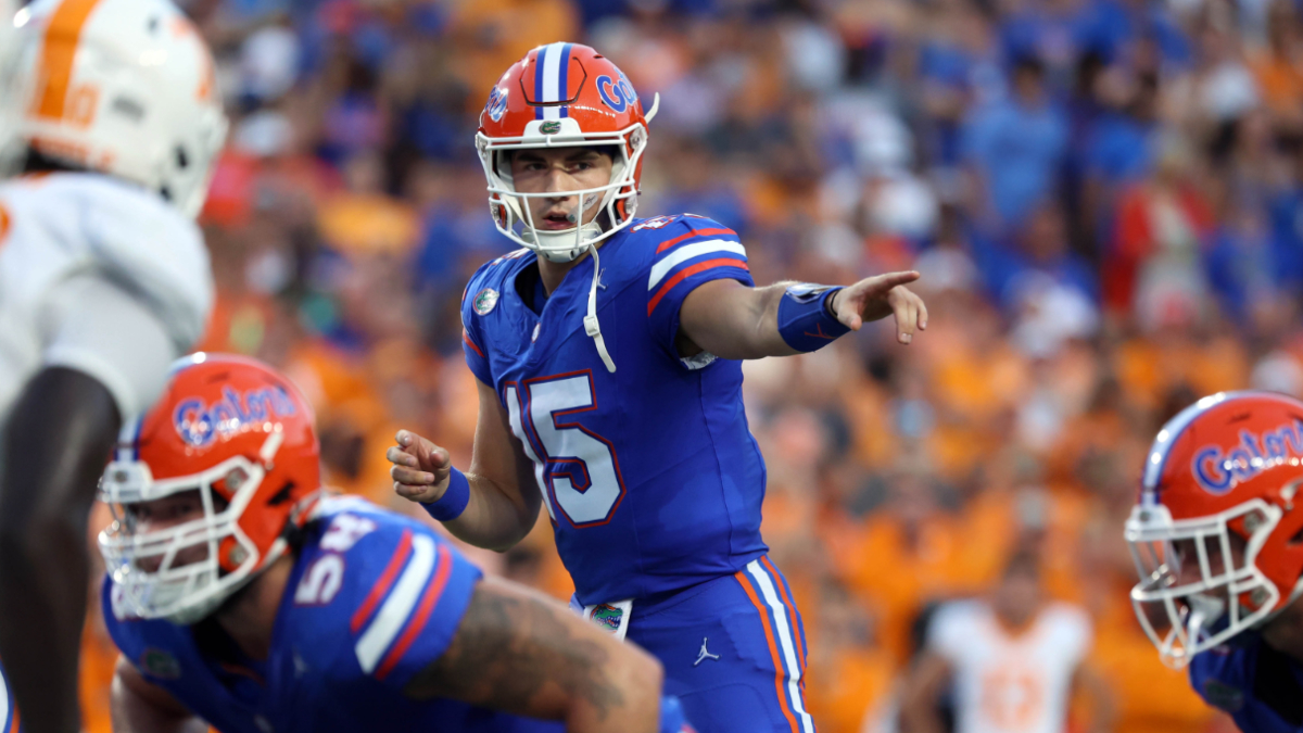 Graham Mertz injury: The Gators QB limps off the field with a non-contact injury