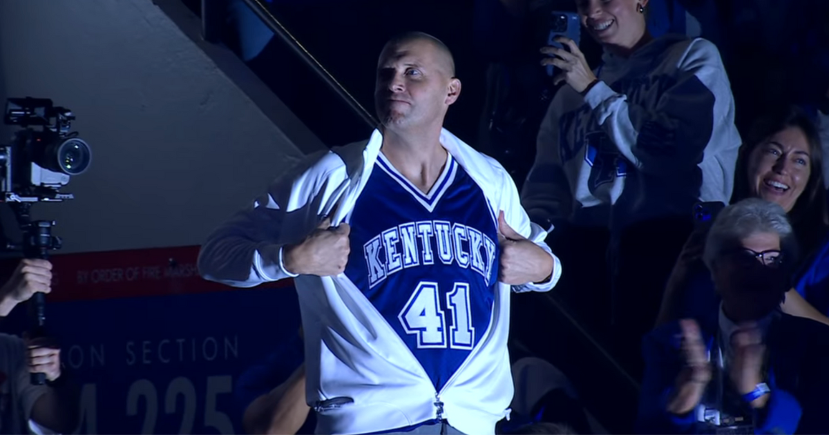 WATCH: Mark Pope, Kentucky Basketball player introductions at Big Blue Madness