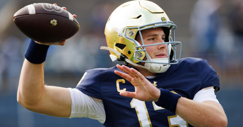 Notre Dame quarterback Riley Leonard