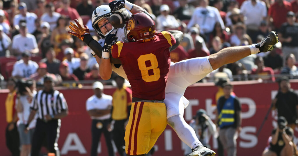 Penn State tight end Tyler Warren (Photo by Steve Manuel)