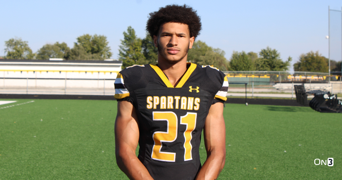 Wisconsin RB Coach Jayden Everett Picks Up Recruitment With 2027 Tailback