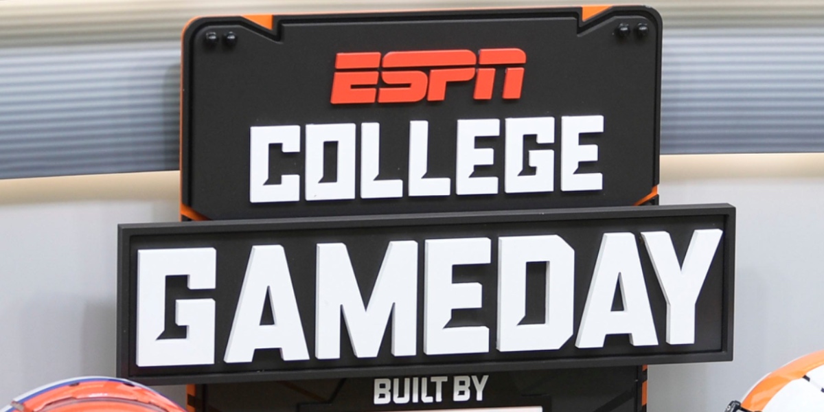 ESPN College GameDay reveals iconic Oregon guest picker for upcoming weekend