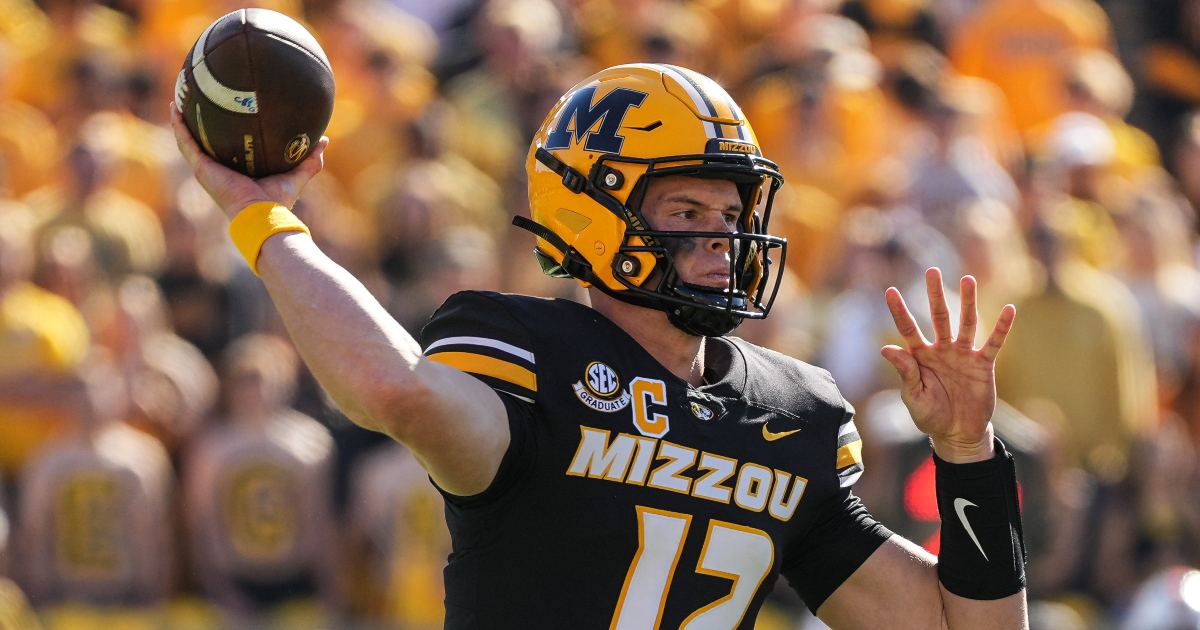 Brady Cook Injury Update: Missouri QB Heads To Locker Room Before End ...